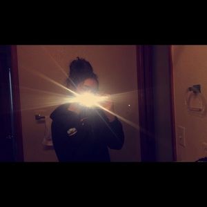 Meet your Posher, Sierra